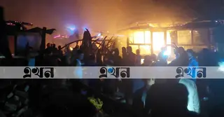 বান্দরবানে গ্যাস সিলিন্ডার থেকে আগুন, ৪ ঘর পুড়ে ছাই